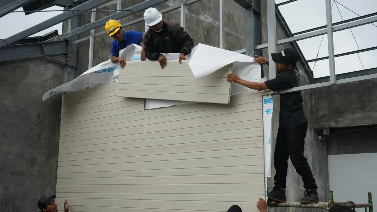 Proyek Perdana  Inotek Nichiha - Instalasi Wall Panel di Farmhouse Hotel Griya Persada Bandungan